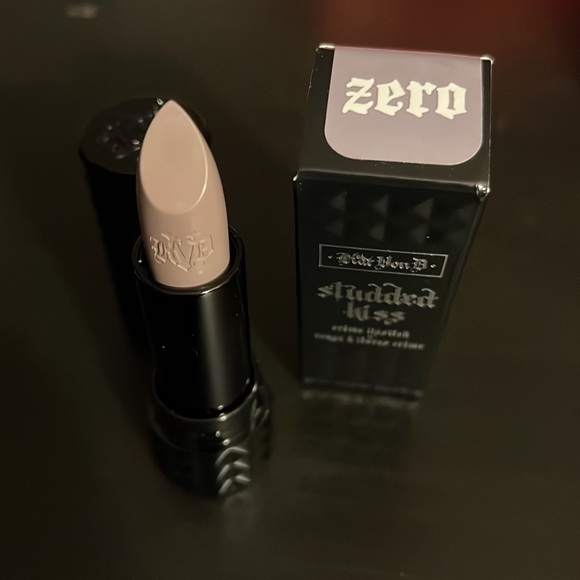 HP Kat Von D zero studded kiss lipstick - Picture 4 of 4